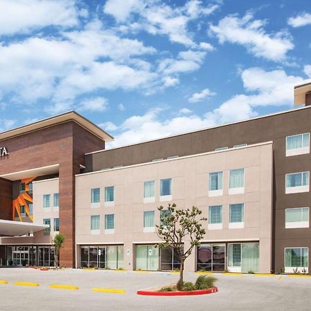 La Quinta Inn & Suites By Wyndham Bardstown Εξωτερικό φωτογραφία